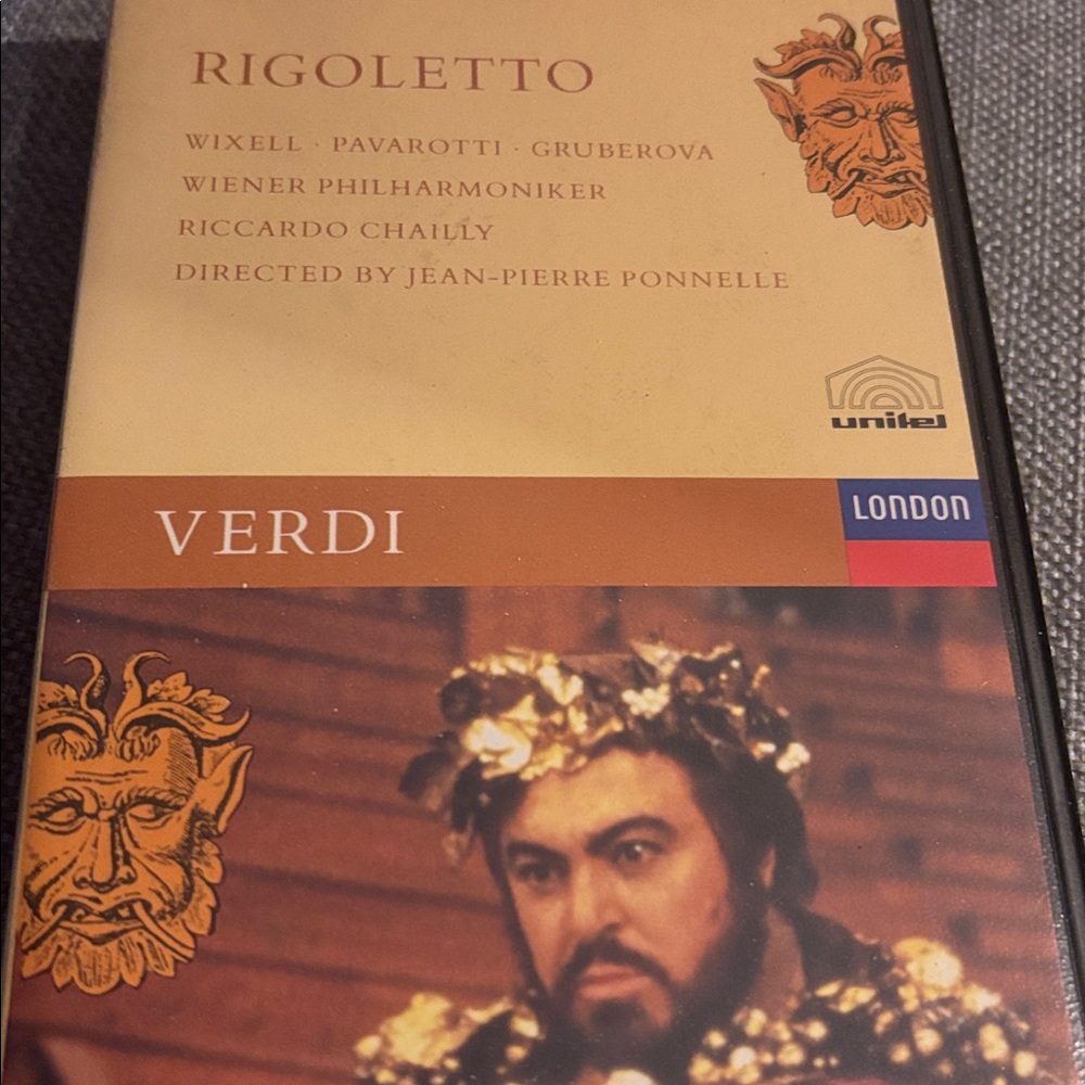 Rigoletto VHS by Verdi , with booklet VTG